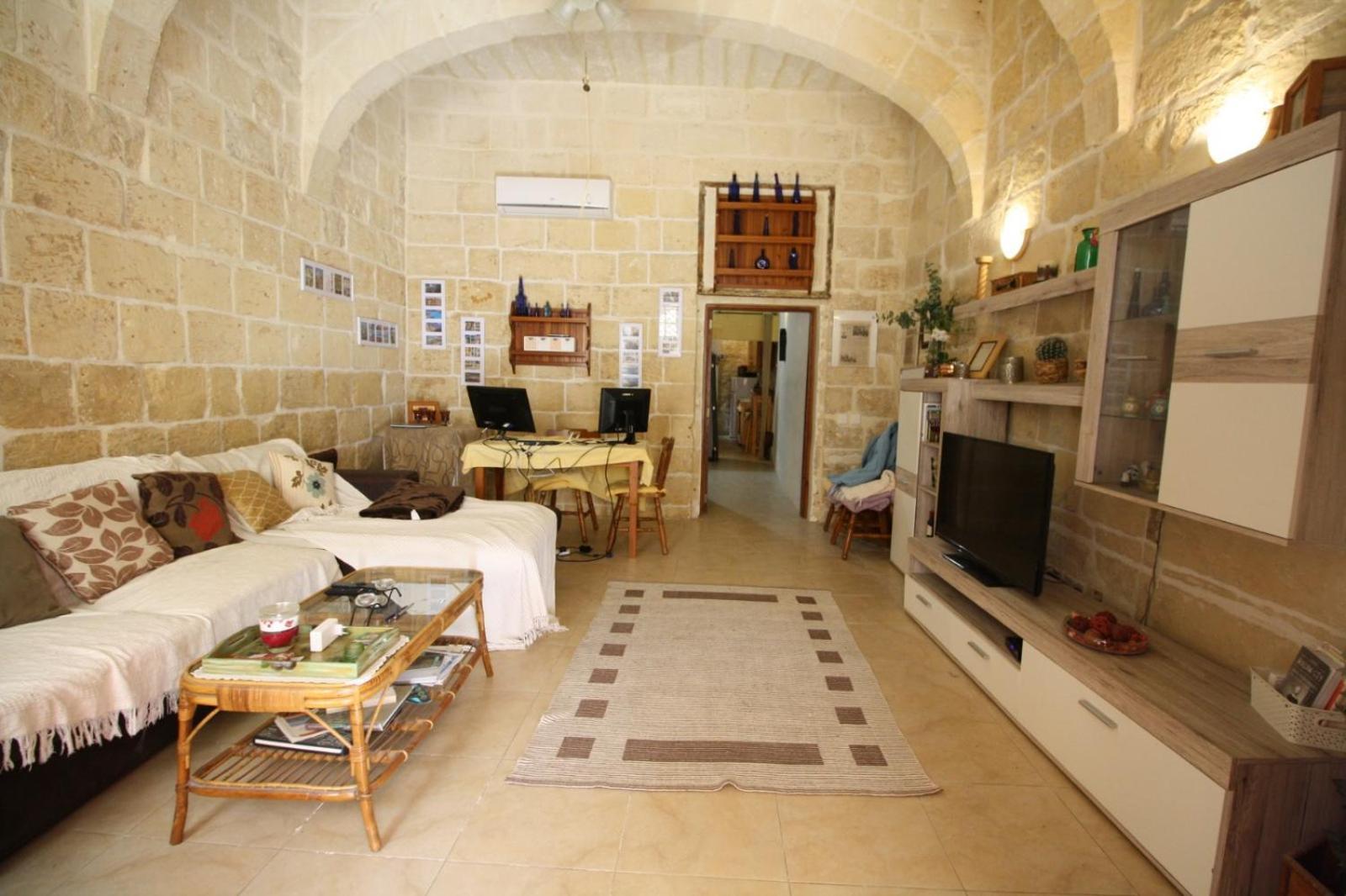 Old Refurbished Apartment In Bormla Cospicua Exteriér fotografie